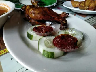 Daftar 5 tempat makan ayam bakar di Semolowaru Surabaya