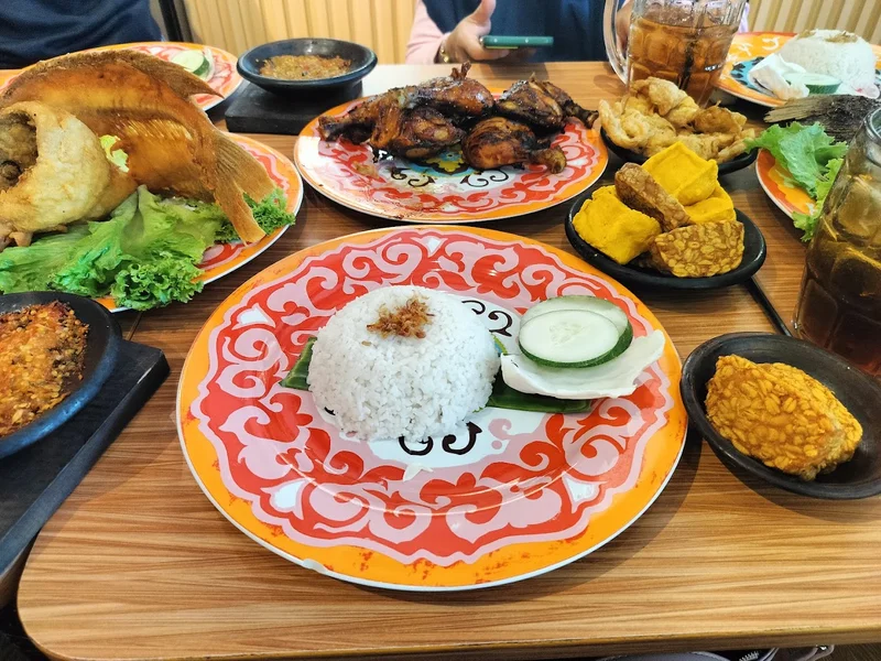 Waroeng Sambal Bakar Kendangsari Surabaya