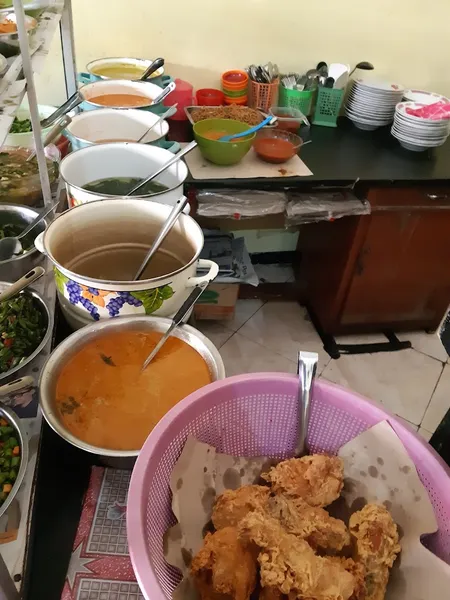 Warung Kuning Bu Noer