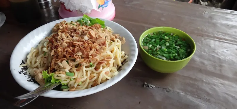 Pangsit Mie Ayam Jakarta Pak Indra