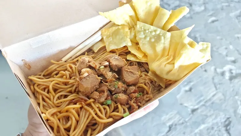 Mie Station