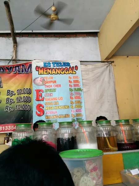 Pangsit Mie Ayam Jakarta Dan Es Teler Menanggal