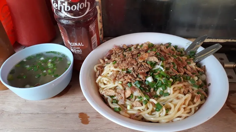 Mie Ayam Jakarta Siola Genteng Kali