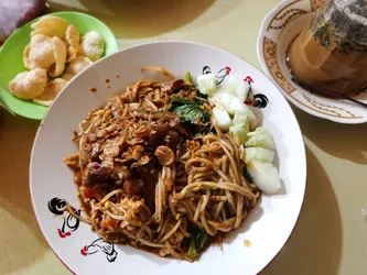 Daftar 10 restoran mie di Pucangsewu Surabaya
