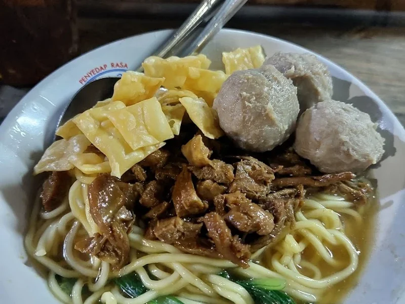 Mie Ayam dan Bakso Rajawali Solo