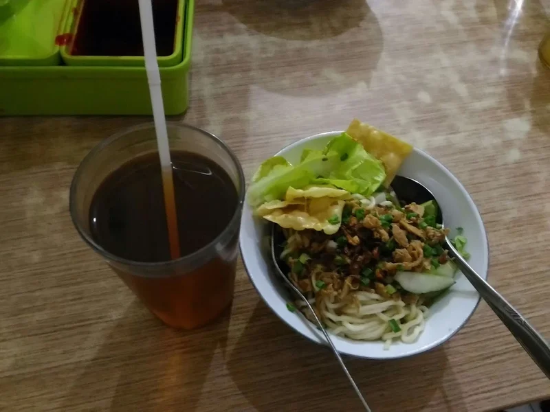 3 Raja Bakso & Pangsit Mie Ayam