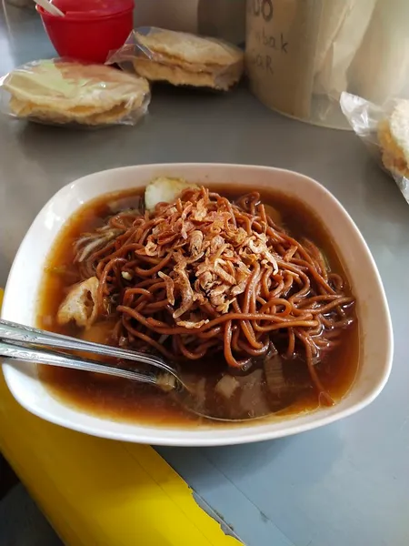 Lontong Mie Barata, Rungkut Menanggal.