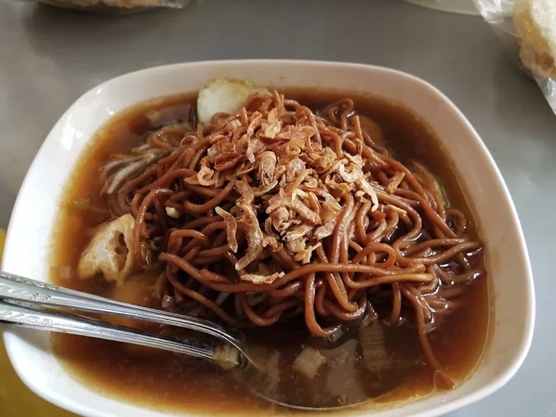 Lontong Mie Barata, Rungkut Menanggal.