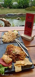 Daftar 6 restoran mie di Lidah Wetan Surabaya