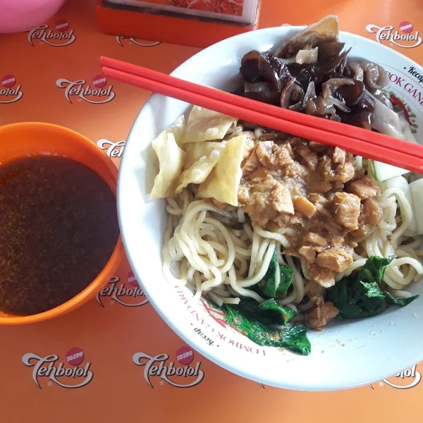 Mie Ayam Ceker Pak A6