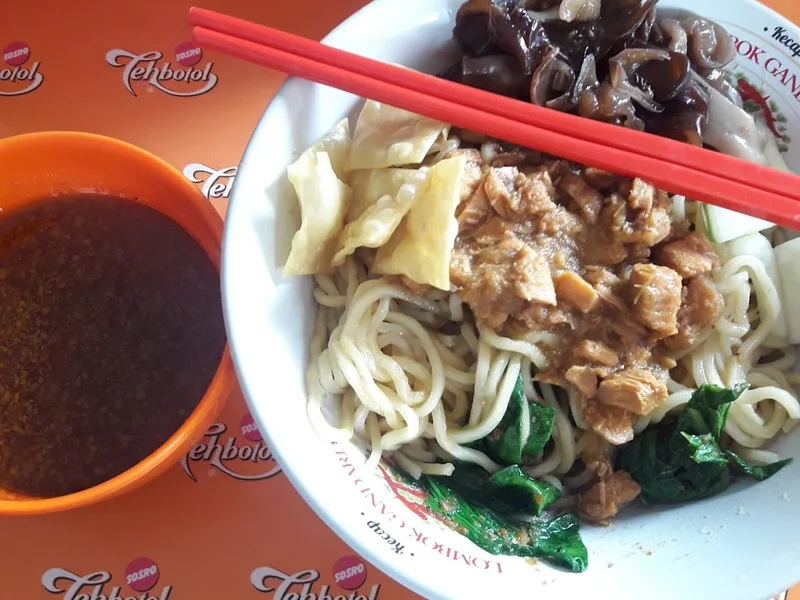 Mie Ayam Ceker Pak A6