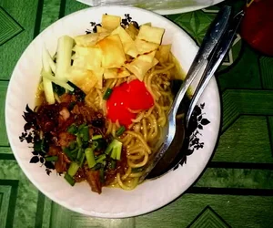 restoran mie di Pakal Surabaya