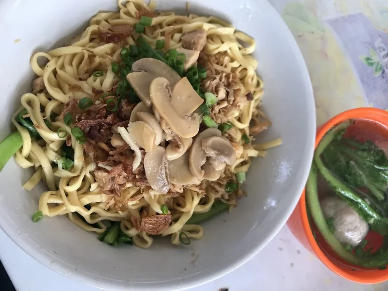 Spesial Pangsit Mie Acong