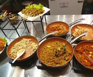 restoran mie di Margorejo Surabaya