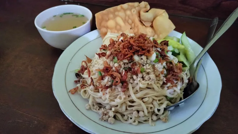 Pangsit Mie Ayam Bu Kusni