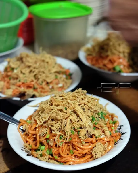 Pangsit Mie Ayam Jakarta Tenda Biru