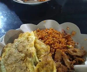 restoran nasi goreng di Semolowaru Surabaya