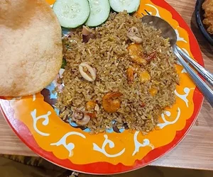 restoran nasi goreng di Kendangsari Surabaya