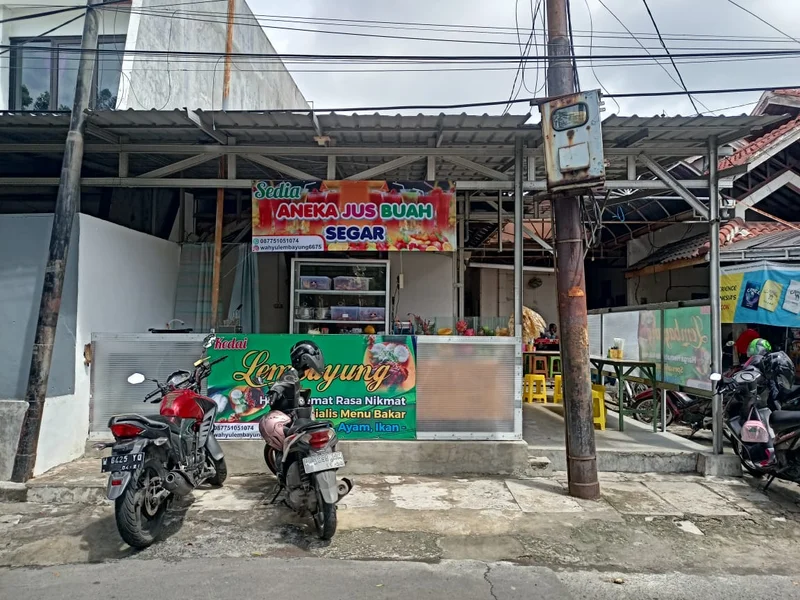 Nasi Campur & Penyetan Mak'e Manyar