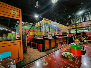 restoran sup di Wonokromo Surabaya