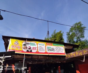 restoran ayam penyet di Jambangan Surabaya