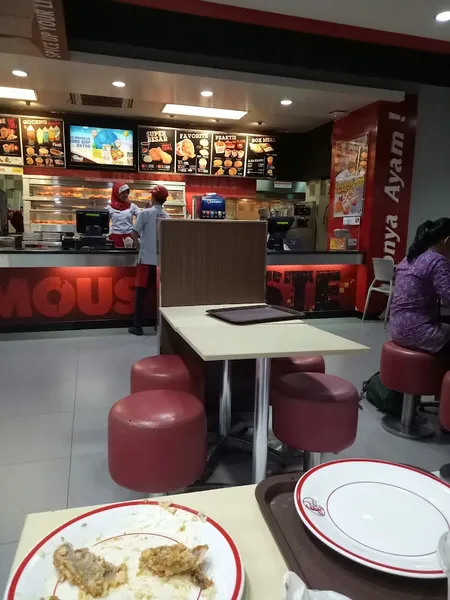 KFC - Rungkut Menanggal