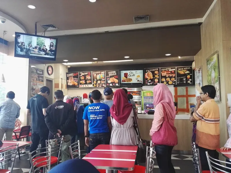 KFC - Royal Plaza