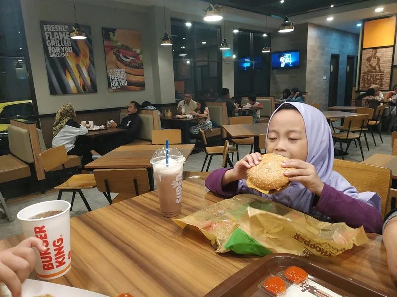 Burger King - Merr