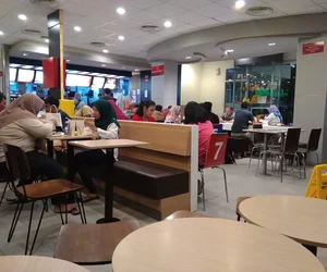 restoran cepat saji di Keputran Surabaya