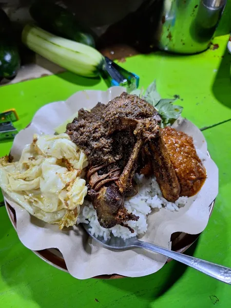 Nasi Minyak Bebek Ayam Goreng