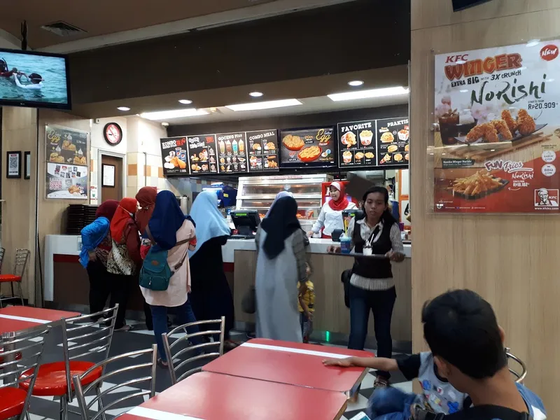 KFC - Royal Plaza