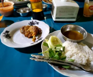 restoran bebek di Genteng Surabaya