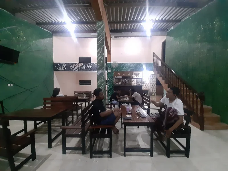 Cafe Olympus Surabaya Barat