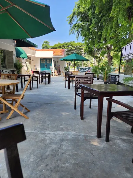 Sambang Cafe & Eatery