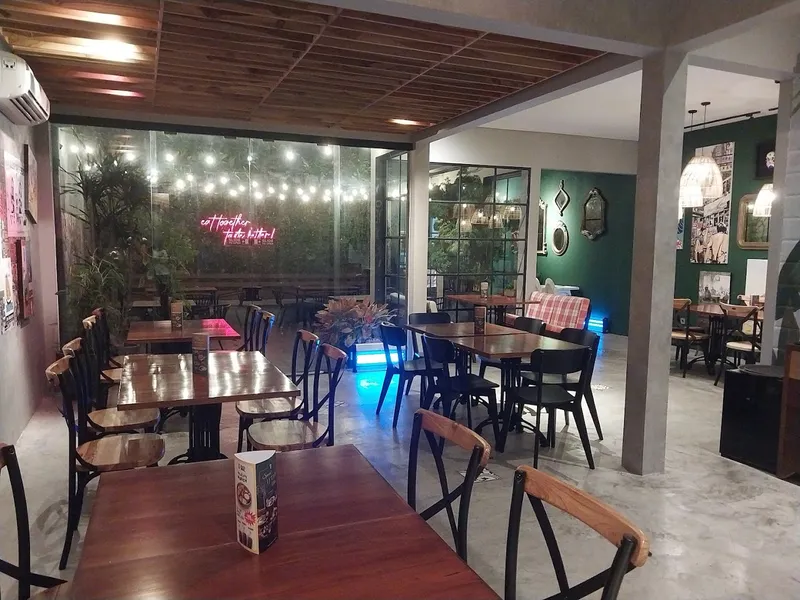 Foye Bistro - Dharmahusada