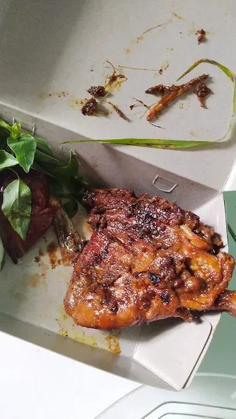 warung ayam bakar rejosari nginden semolo 74a