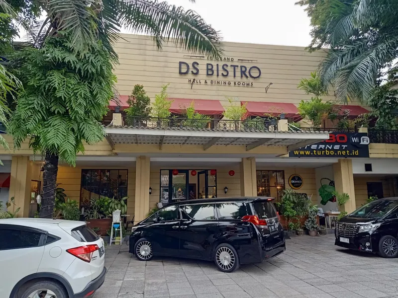 DS BISTRO