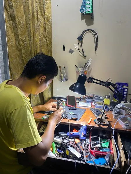 Service Laptop/Komputer jakarta timur - Aries komputer