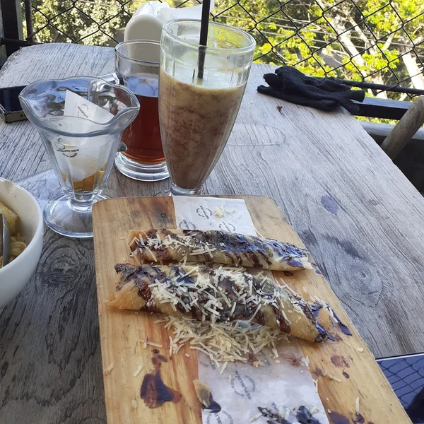 Republika Cafe & Resto