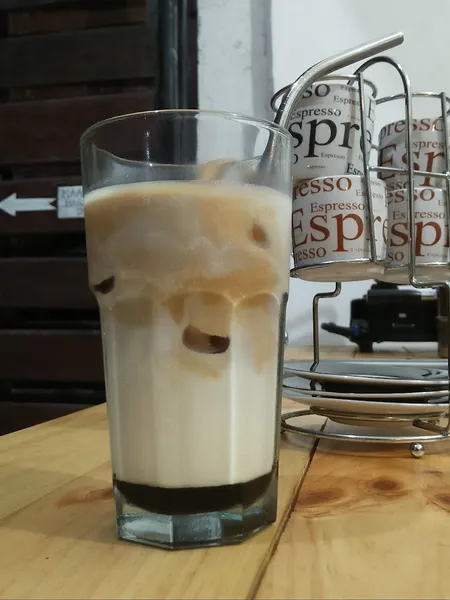 Crema Coffee - Jemursari VI