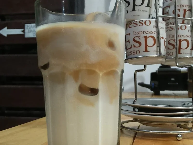 Crema Coffee - Jemursari VI