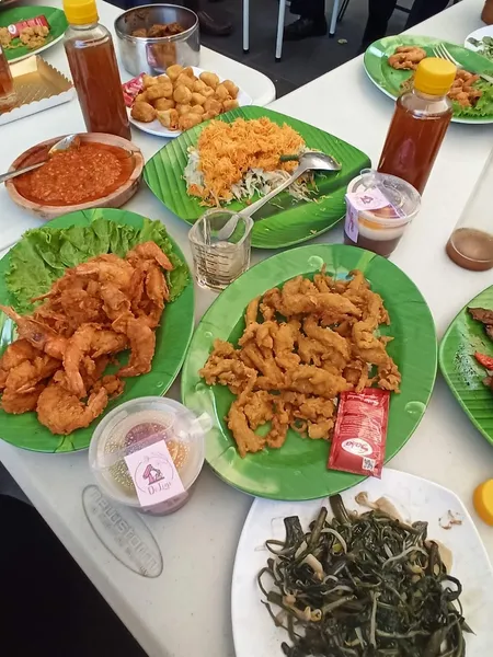 Ayam Bakar Rojo Kuliner Enak Surabaya Menerima Pesanan Nasi Kotak Viral