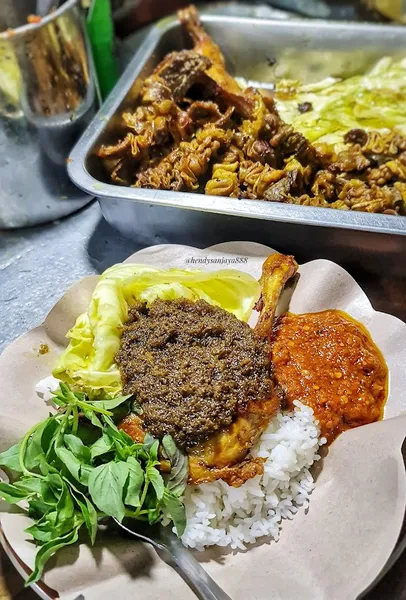 Nasi Minyak Bebek Ayam Goreng