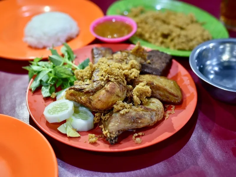 ayam goreng kalasan tirto martani