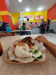 Daftar 7 restoran bebek di Keputih Surabaya