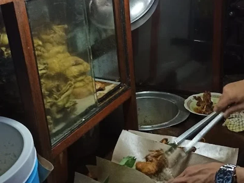 Ayam dan Bebek Goreng