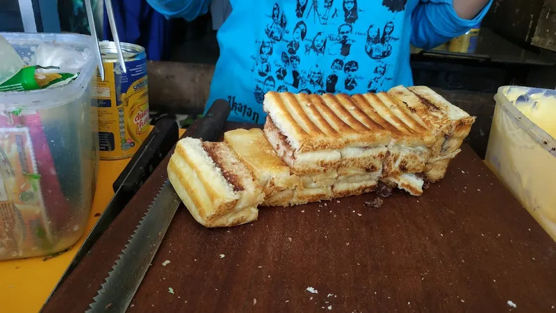 JUICE & ROTI BAKAR AA DAVIN