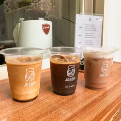 Daftar 11 es kopi susu di Keputran Surabaya