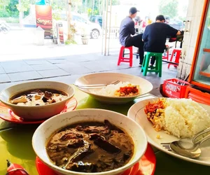 restoran halal di Genteng Surabaya