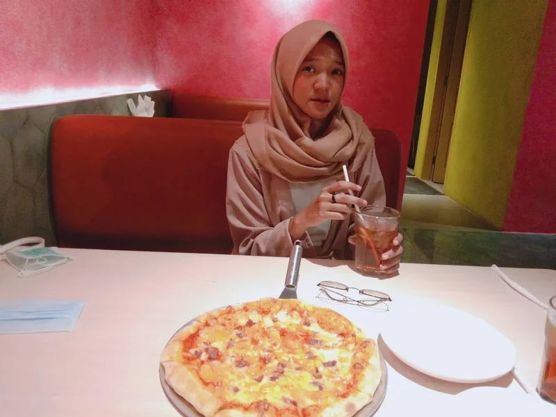 Slice of Cali Pizza Gwalk
